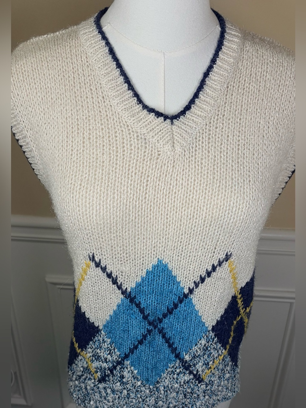 💙 Boulder Bay Cream Blue Argyle 75% Silk Blend Sweater Vest